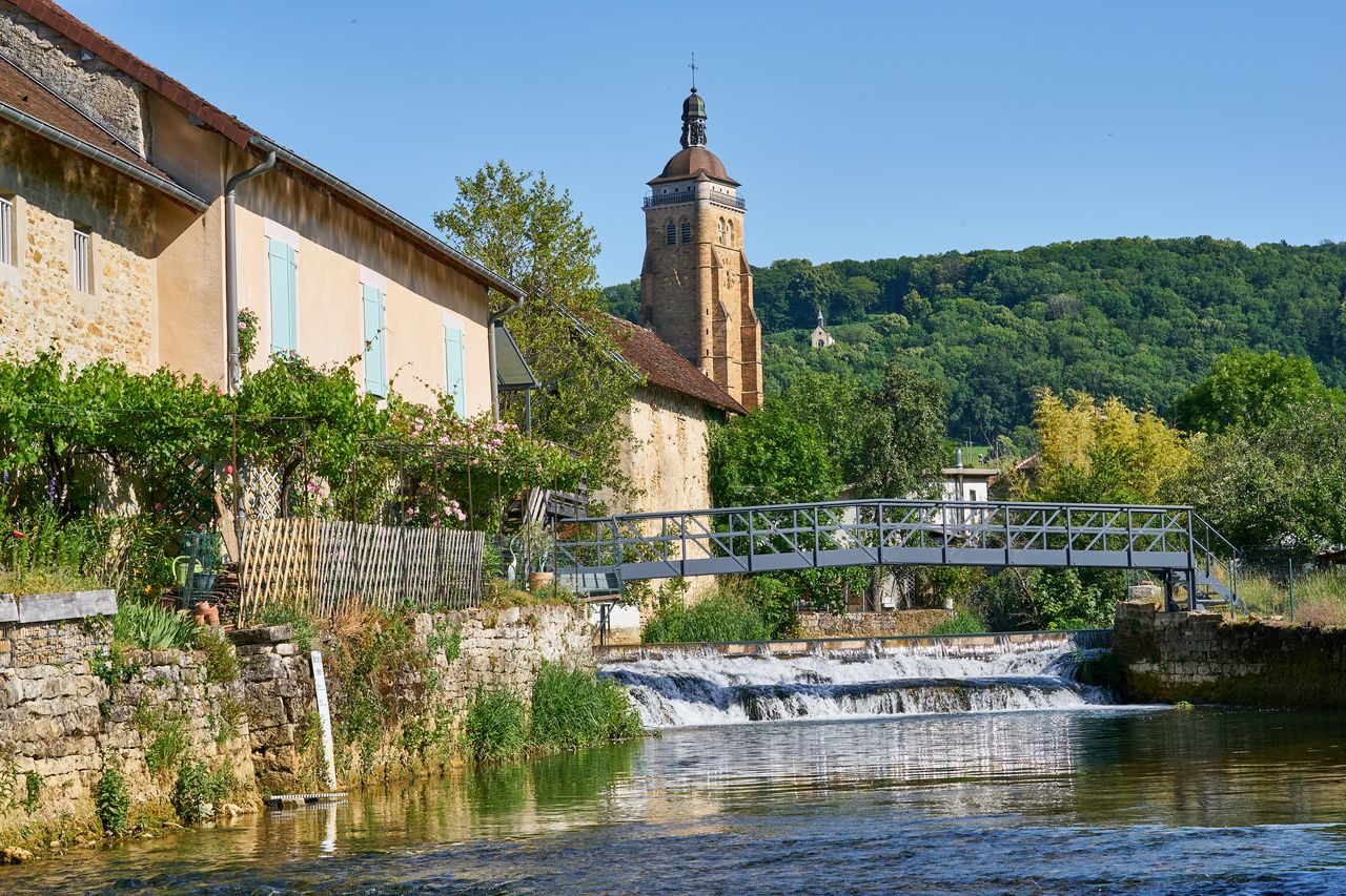 Communes Arbois Cuisance et église Saint just