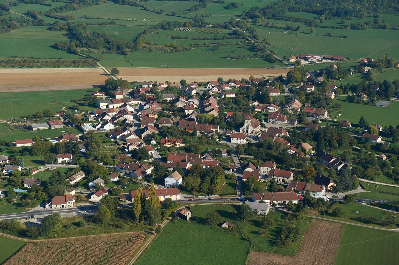 Communes Buvilly BI-0246