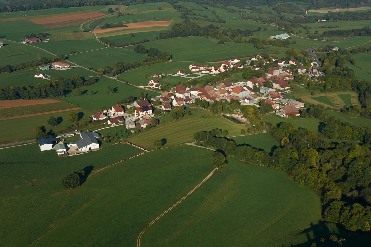 Communes Cernans BI-0248